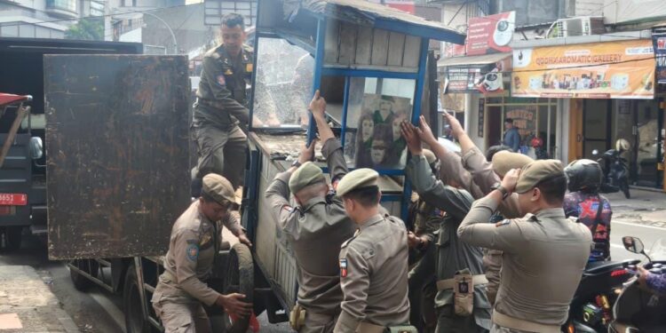 Banyak PKL Masih Nekat Berjualan, Satpol PP Kota Bogor Kini Ubah Pola Razia! Dua Pekan 61 Pedagang Ditindak