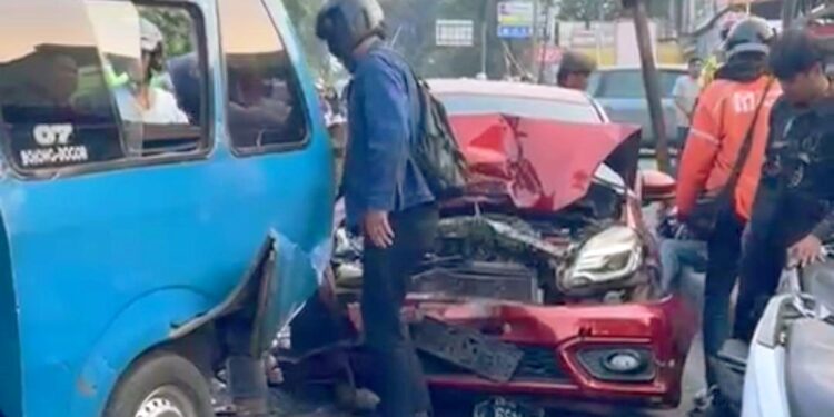 Hasil Penyelidikan Polisi: Honda Brio Diduga Picu Tabrakan Beruntun 6 Kendaraan di Bogor