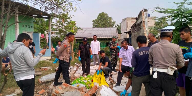 Tragis! Tembok Tiba-tiba Roboh di Gunungsindur Bogor, Nenek 62 Tahun Tewas Tertimpa