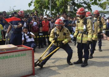Firefighter Challenge 2026 Digelar di Pakansari, Damkar Kabupaten Bogor Uji Ketangkasan Petugas