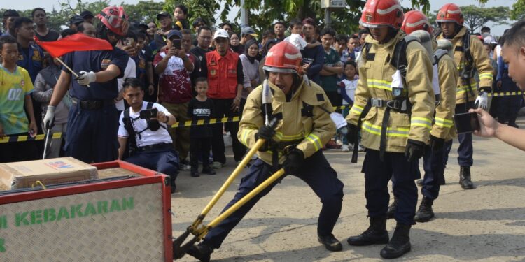 Firefighter Challenge 2026 Digelar di Pakansari, Damkar Kabupaten Bogor Uji Ketangkasan Petugas