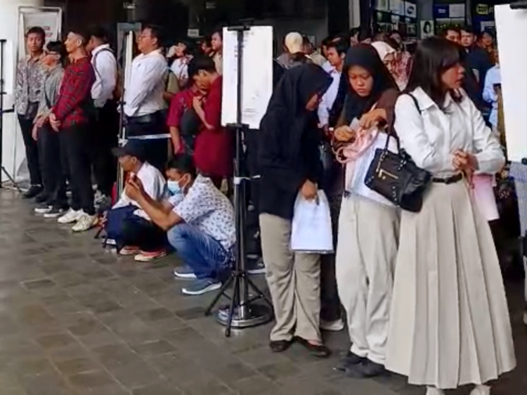 Ribuan Pencari Kerja Serbu Job Fair Kabupaten Bogor, Tersedia 6.056 Lowongan dari 53 Perusahaan