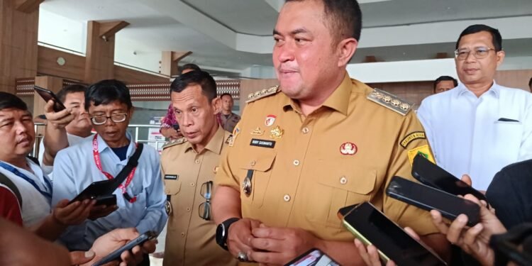 Abu Vulkanik Gunung Anak Krakatau Sampai Kabupaten Bogor, Sekolah Terapkan PJJ Selama Dua Hari