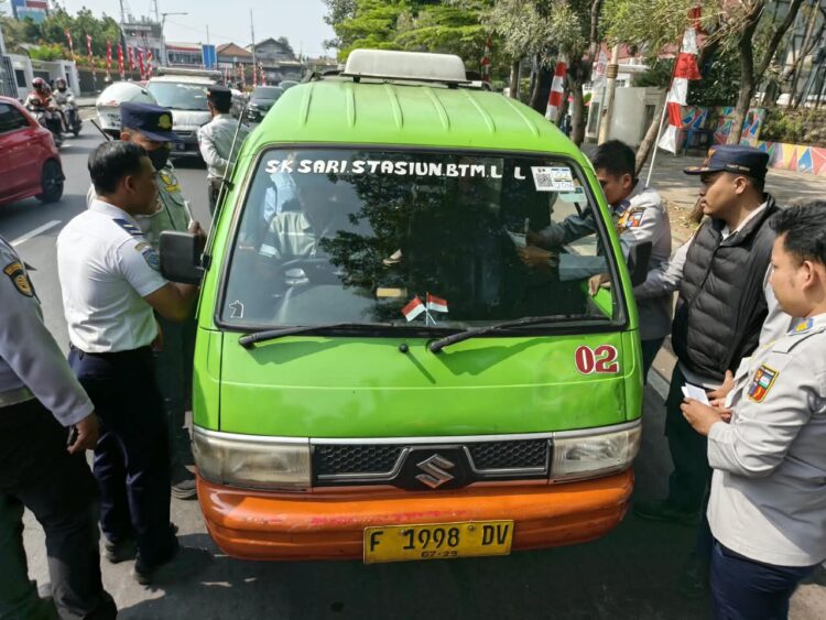 Angkot Tua Masih Beroperasi di Kota Bogor, Dishub Siapkan Penindakan Lebih Tegas, 900 Armada Ditarget Tak Lagi Beroperasi hingga Akhir Tahun