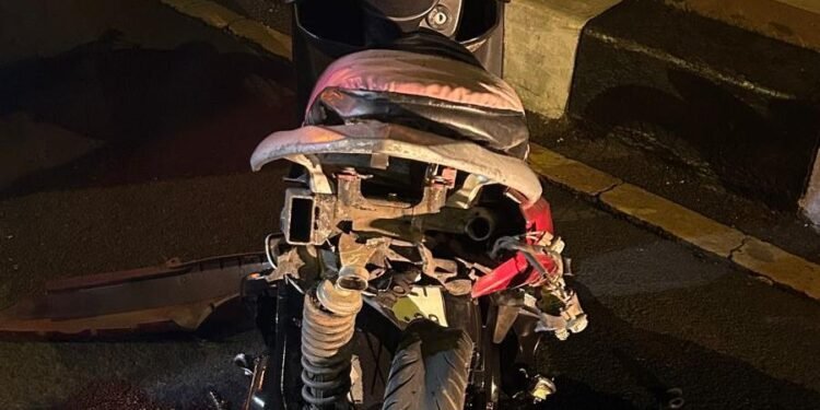 Mobil Tabrak Dua Motor di Jalan Otista Bogor, 3 Orang Dilarikan ke Rumah Sakit