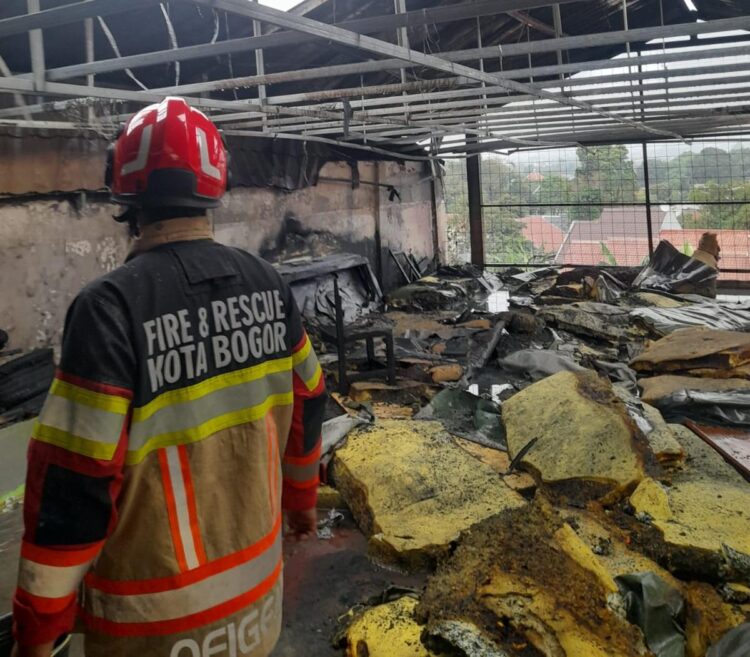 Pesantren Al Falakiyah Bogor Kebakaran, Sejumlah Santri Alami Gangguan Pernapasan