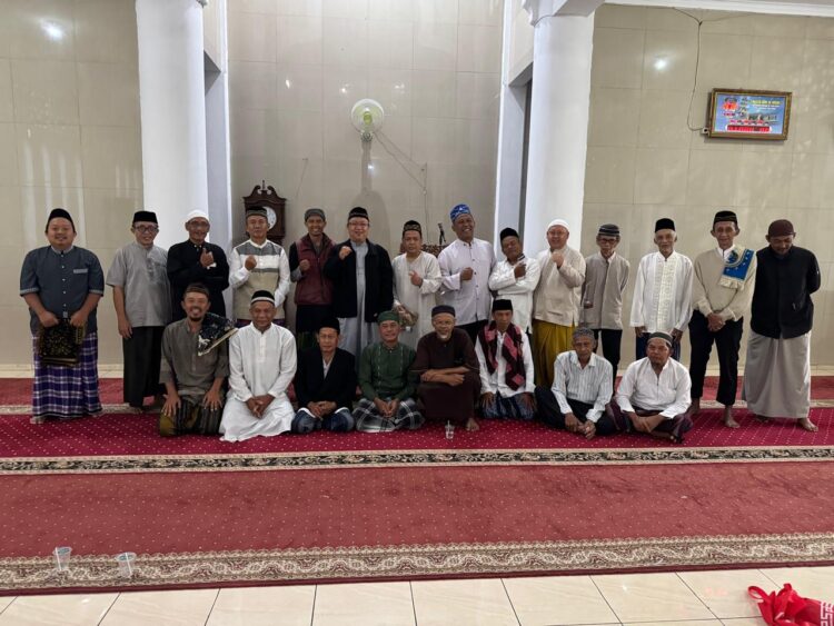Pengajian Bulanan di Masjid Jami Al-Ihsan Tamansari, Ustadz Iwan Januar Ingatkan Orang Tua Pentingnya Jaga Iman Anak