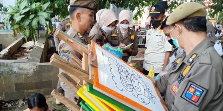 Satpol PP Kota Bogor Tindak 396 PKL Nakal: Mayoritas Ber-KTP Luar Daerah, Dendanya Capai Rp38,7 Juta