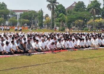 Modifikasi Cuaca Belum Berhasil, Pemkab Bogor Bareng Warga Gelar Salat Istisqa Mohon Hujan