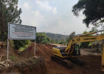 Warga Bojong Koneng Ancam Polisikan Sentul City, Protes Pekarangannya Dimasuki Alat Berat hingga Digarap