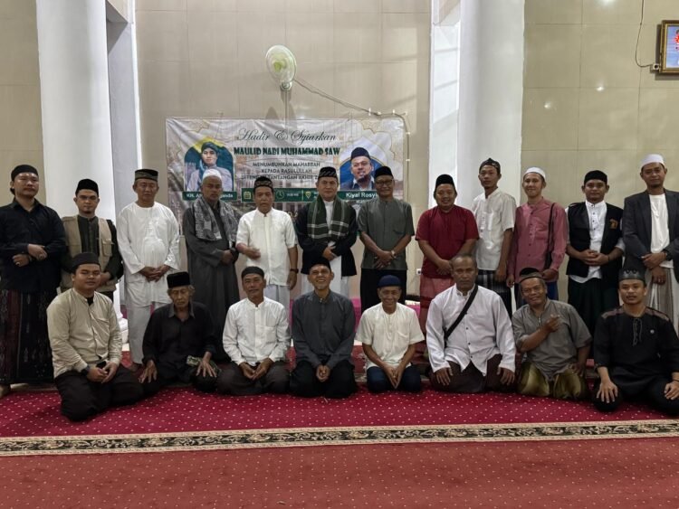 Tradisi Bongsang Warnai Maulid Nabi di Masjid Al-Ihsan Tamansari Bogor