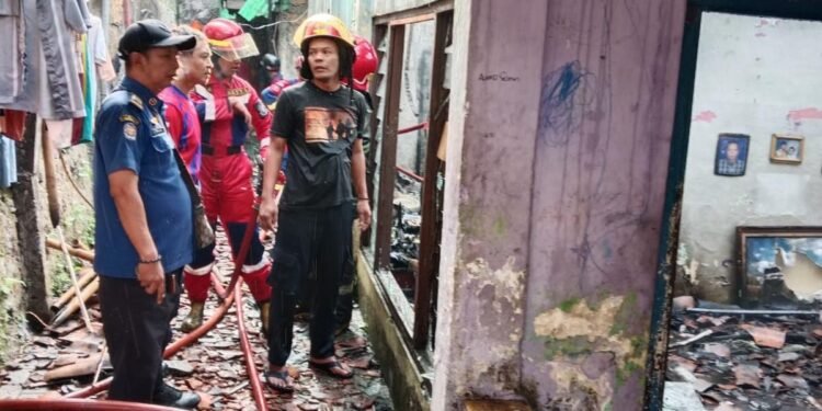 Kebakaran di Kawasan Padat Penduduk Bondongan Bogor: Enam Rumah Rusak, 8 Orang Alami Sesak Nafas