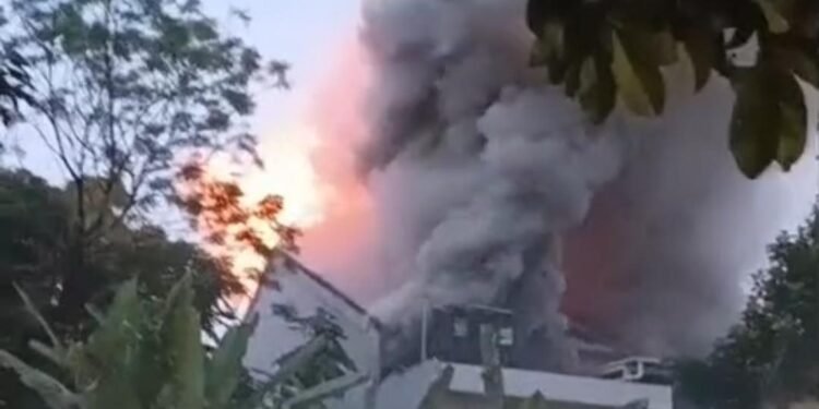 Kebakaran Rumah 2 Lantai di Baranangsiang Bogor, Kerugian Capai Rp50 Juta