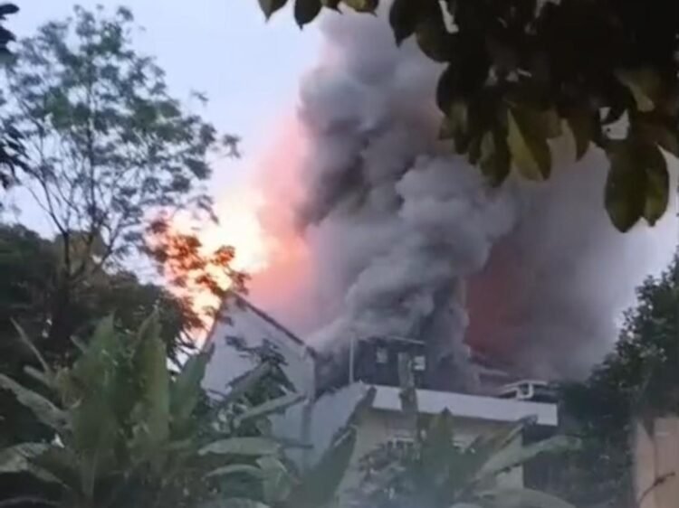 Kebakaran Rumah 2 Lantai di Baranangsiang Bogor, Kerugian Capai Rp50 Juta