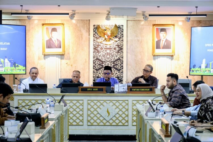 Jawa Barat Target 70 Persen Pekerja Terlindungi Jaminan Sosial Ketenagakerjaan, Ini Strateginya