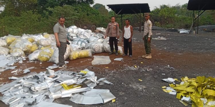 Beroperasi 4 Bulan, Tempat Pembakaran Bungkus Permen dan Obat di Rumpin Bogor Ditutup Polisi